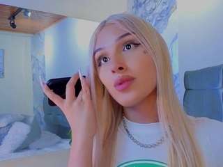 sofiapink webcam camsoda model stream image