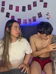 Nath_and_Lian webcam model stream image