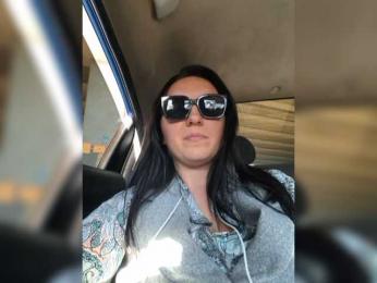 DIVo_0RA webcam model stream image