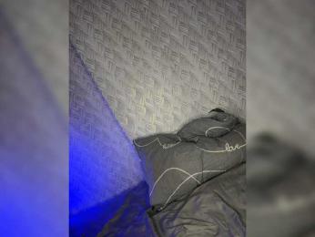 suchka-black- webcam model stream image