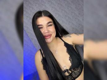 suchka-black- webcam model stream image