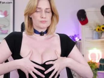 island_peach webcam model stream image