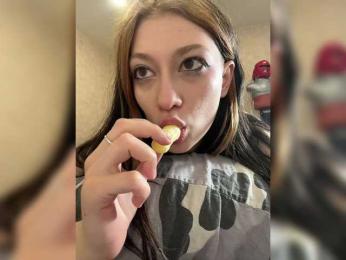 LuckyStar webcam bongacams model stream image