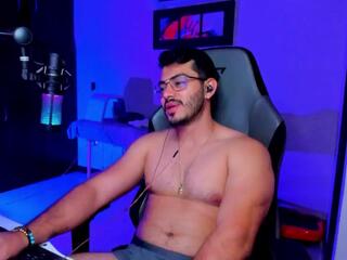 Bruno Oconer webcam model stream image