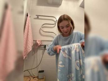 MimiMila webcam bongacams model stream image