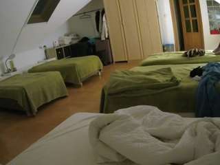 voyeurcam-julmodels-bed-3 webcam model stream image