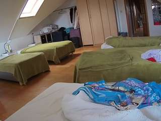 voyeurcam-julmodels-bed-3 webcam camsoda model stream image