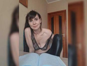 Hellenalonenochka webcam model stream image