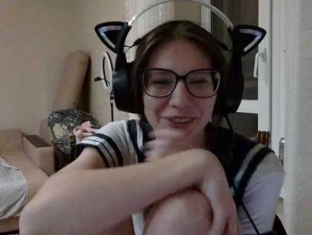KittyMiracle webcam model stream image