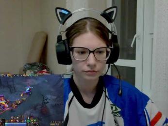 KittyMiracle webcam model stream image