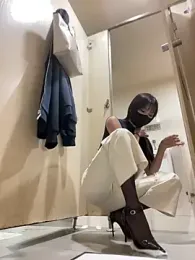 xiao-Lin webcam stripchat model stream image