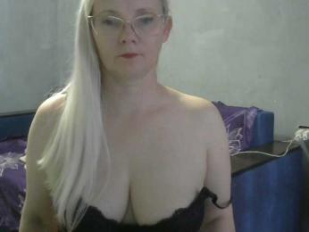 Sweetie454 webcam bongacams model stream image