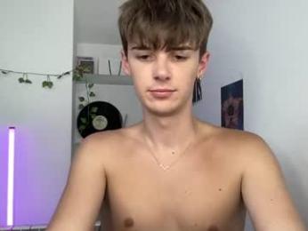 yoursweetyguy webcam model stream image