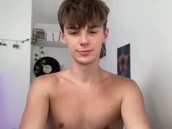 yoursweetyguy webcam model stream image