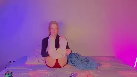 Olivia-Pink webcam model stream image