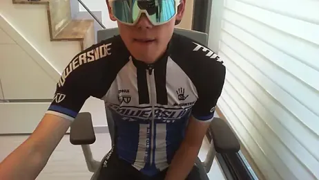 inline_suit webcam model stream image