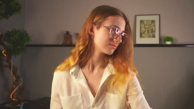 AuraRazavi webcam model stream image