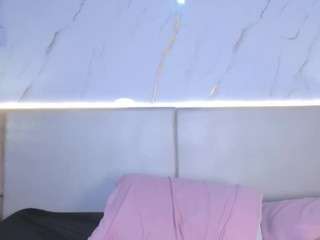 julieta-blue webcam camsoda model stream image