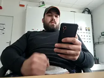 Instinctbrut webcam model stream image