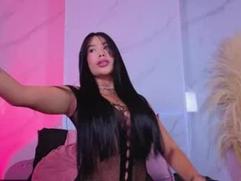 chlooee_ webcam model stream image