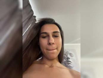 SweetSlice webcam bongacams model stream image