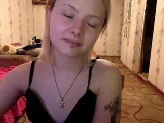 Rosaline Mynatt webcam model stream image