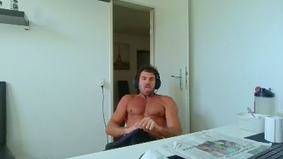 ALPHA_HUNK webcam cam4 model stream image