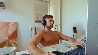 ALPHA_HUNK webcam model stream image