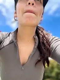 Alysson-- webcam model stream image