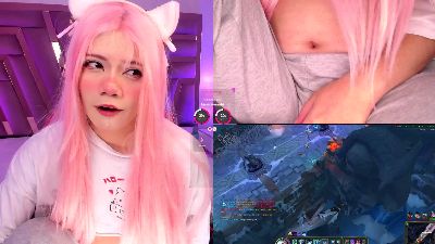 LilaPop_ webcam model stream image