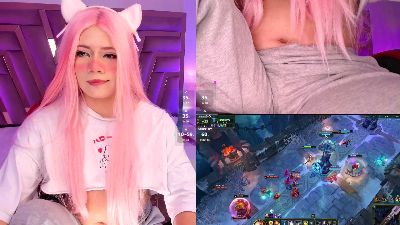 LilaPop_ webcam model stream image