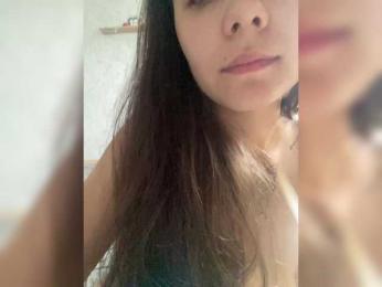kiskamaaaaa webcam model stream image
