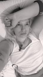 SoftRubyRed webcam model stream image