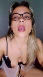 Yanina_1 webcam cam4 model stream image