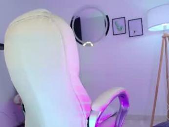 carolyne_sweet webcam chaturbate model stream image