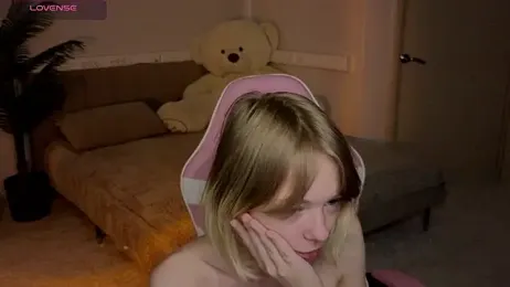 Milla_Bellee webcam model stream image