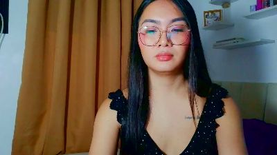 YourSweetEscape webcam model stream image