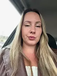 Mona_Plus webcam model stream image