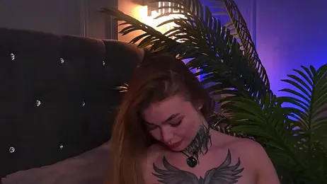 AriWild webcam model stream image