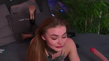 AriWild webcam model stream image