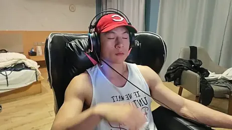 AAASuck webcam model stream image