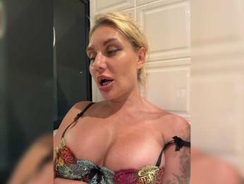 Tvoyasamka77 webcam model stream image