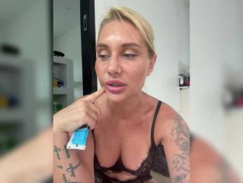 Tvoyasamka77 webcam model stream image