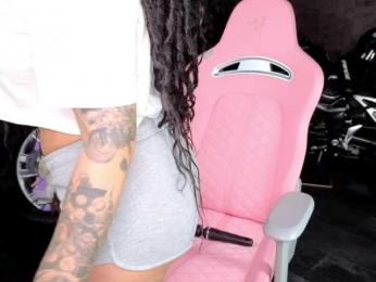 -BABAYAGA- webcam model stream image