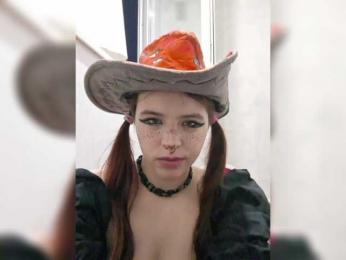 MommyAxFox webcam model stream image
