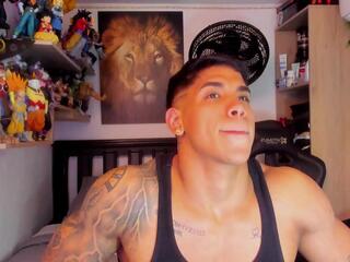 William Dracko webcam model stream image