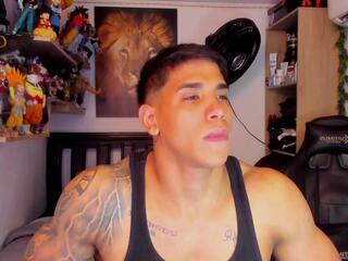 William Dracko webcam model stream image