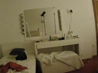 voyeurcam-julmodels-living-6 webcam camsoda model stream image