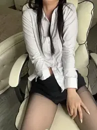 EmyNg webcam stripchat model stream image