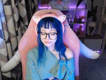 GertieCoach webcam bongacams model stream image